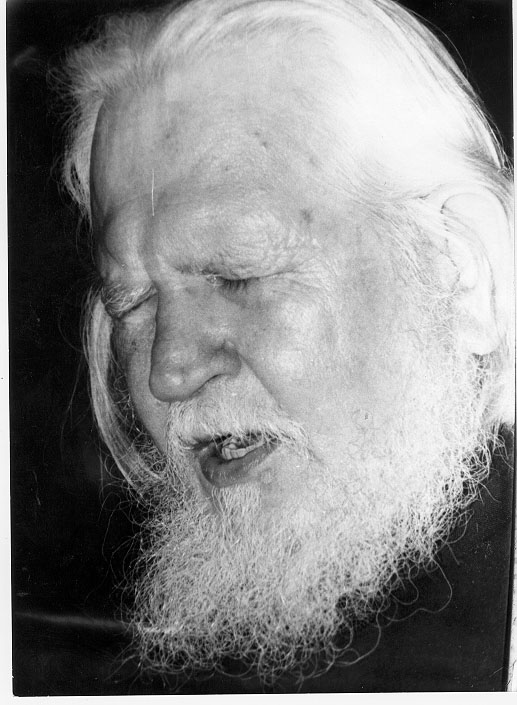 Parintele Teofil in conferentiind